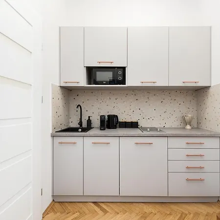 Gallery 7 - 5 Apartamento *